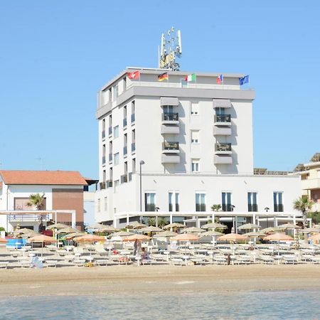 Hotel Caravel Марота Екстериор снимка