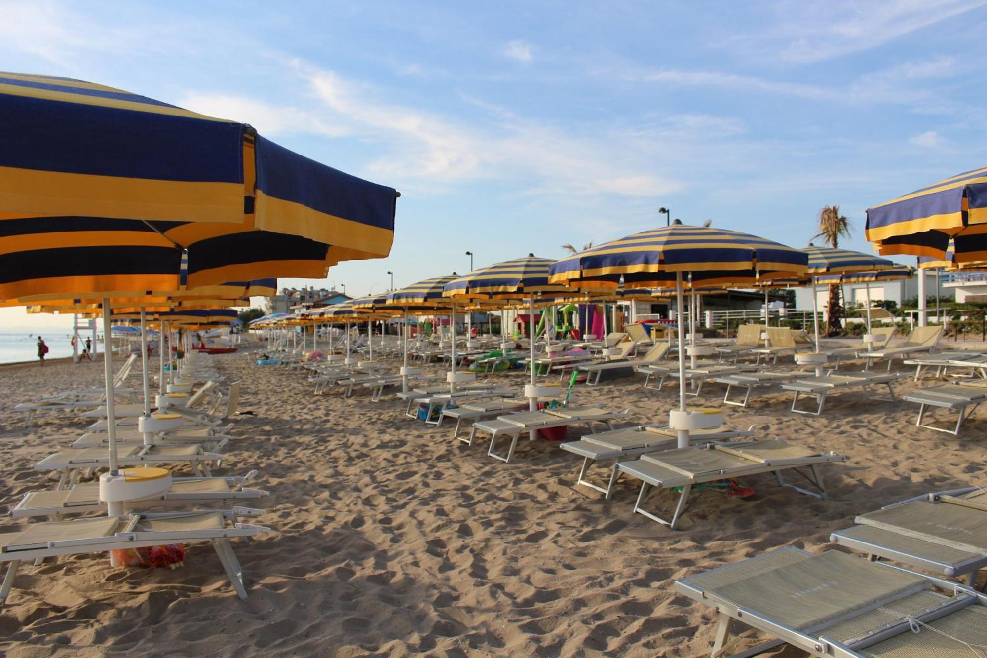 Hotel Caravel Марота Екстериор снимка