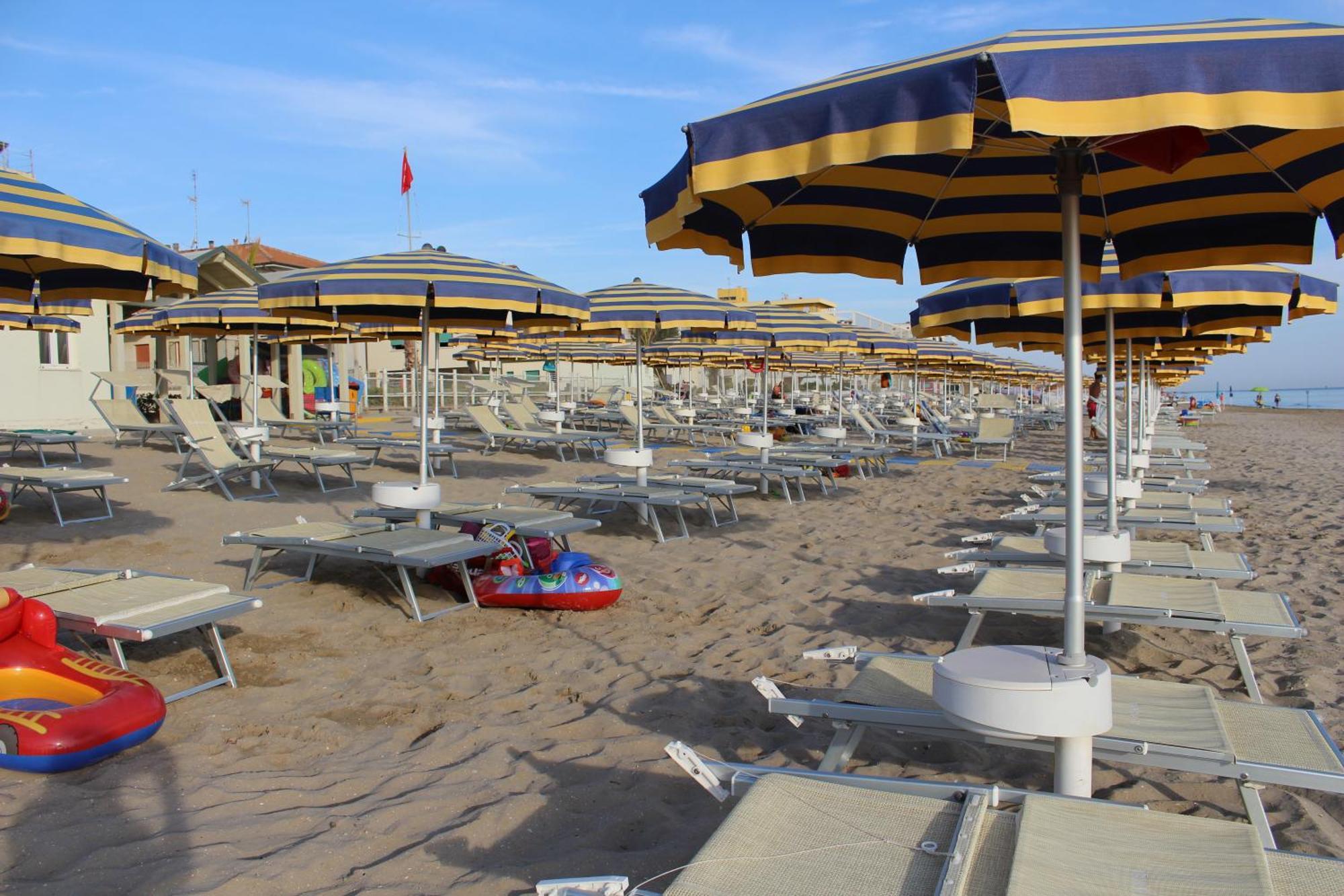 Hotel Caravel Марота Екстериор снимка