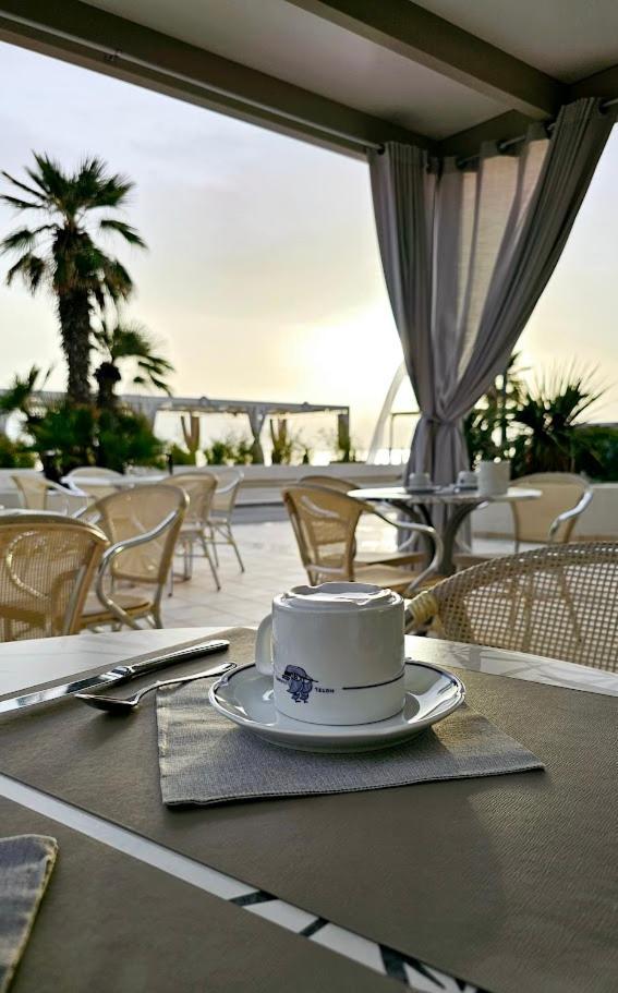 Hotel Caravel Марота Екстериор снимка