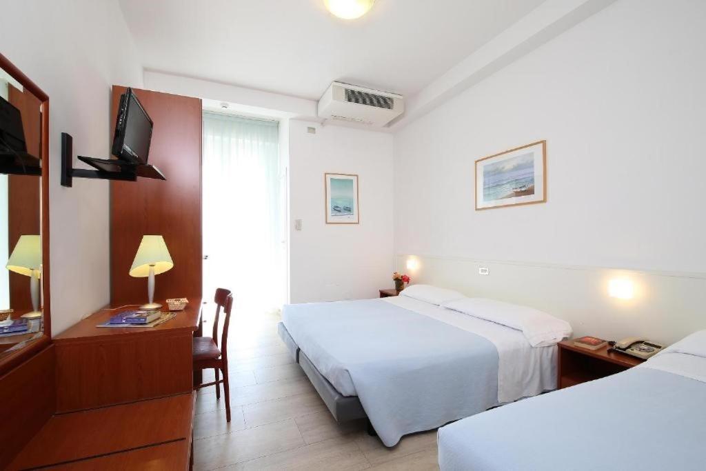 Hotel Caravel Марота Екстериор снимка