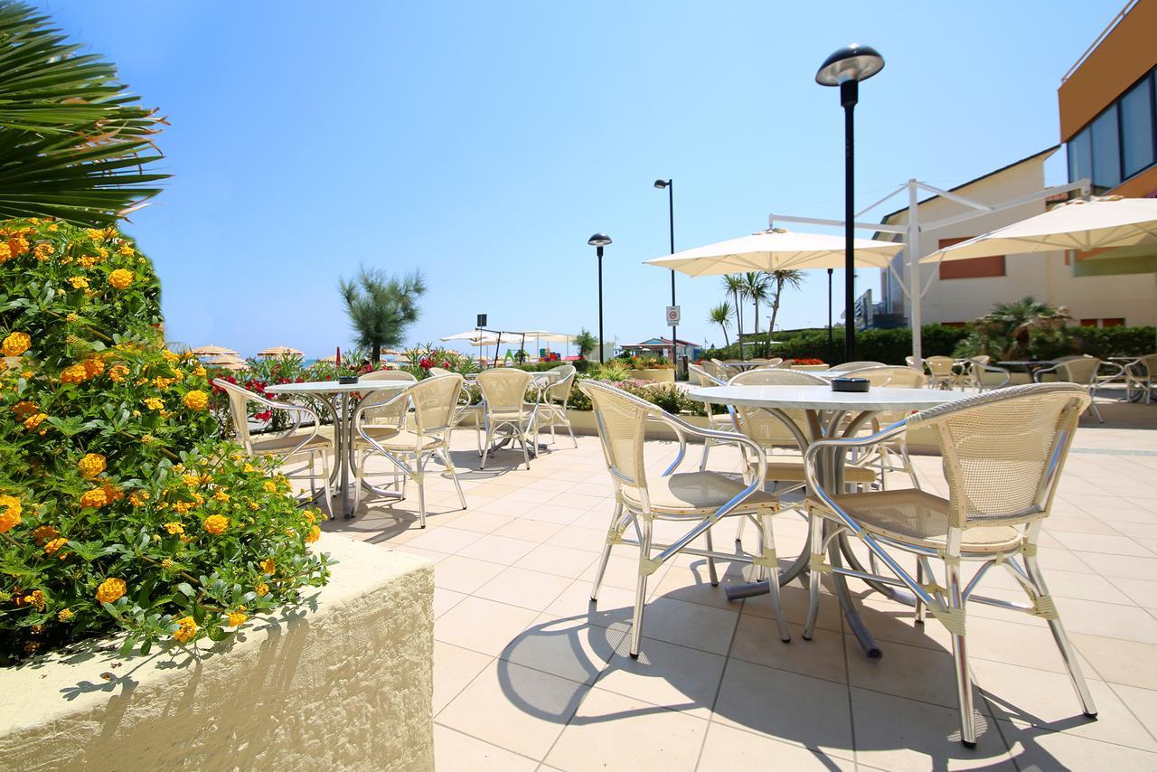 Hotel Caravel Марота Екстериор снимка